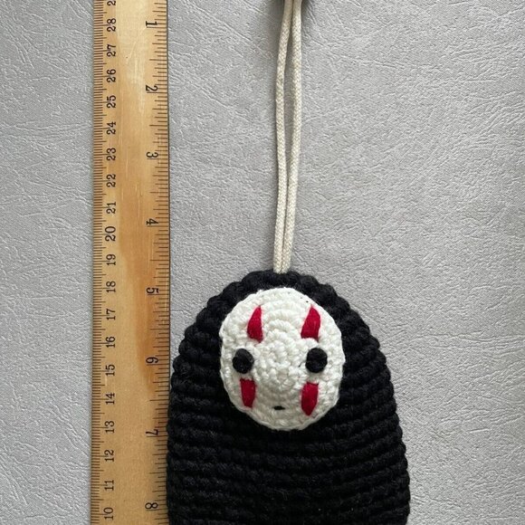 Spirited Away Keychain No Face Kaonashi Crocheted Keychain Hidden Pouch - Picture 5 of 5